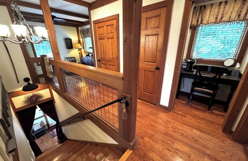 Franklin House | Hidden Gem in the Smokies - Awenasa