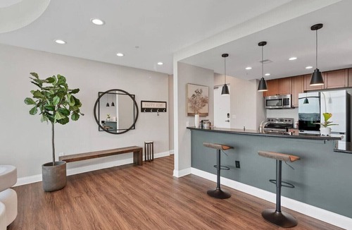 South Eola Apartment | High-End Downtown Orlando Penthouse with Patio