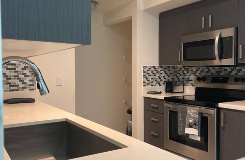 Lenox Condo | High End Highrise Buckhead Living