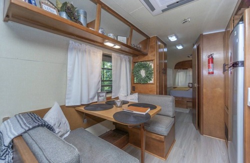 Flintstone House | High Point Hide-A-Way w/Internet and a Hot Tub!