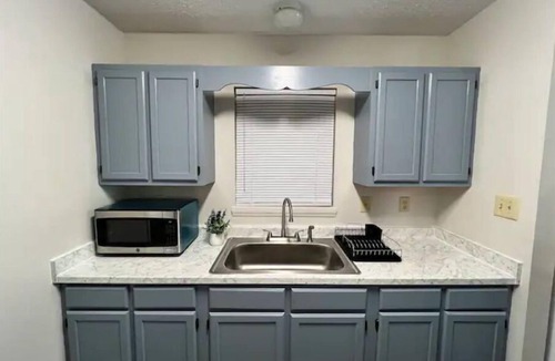 High Point House | High point home 5 mins away from HPU & downtown
