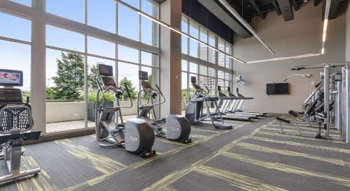 Peachtree Center Apartment | High-Rise Stay Downtown Atlanta