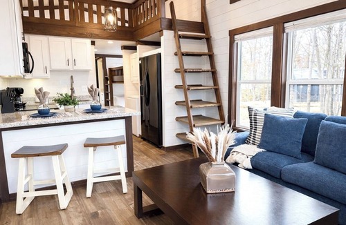 Monteagle House | Hiker's Hangout Monteagle