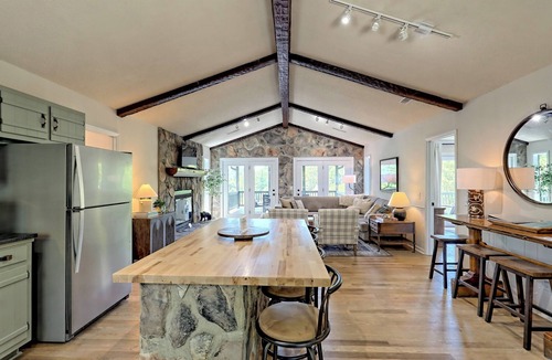 Sky Valley House | Hilltop Cottage with Hot Tub in Sky Valley, Ga