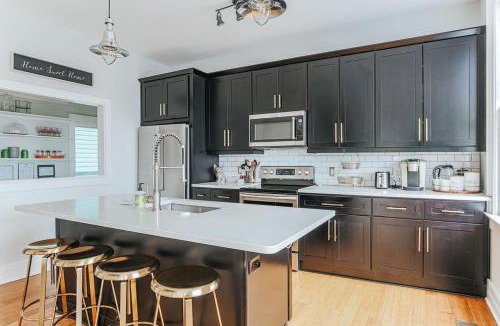 Staunton House | Hilltop Hideaway