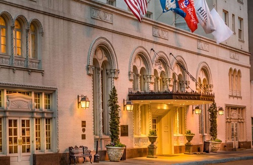 Baton Rouge Hotel | Hilton Baton Rouge Capitol Center