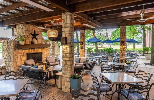 Grapevine Hotel | Hilton DFW Lakes Executive Conference Center