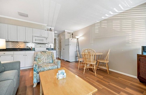 Folly Field Condo | Hilton Head Island Beach & Tennis Resort by Hilton Head Retreats