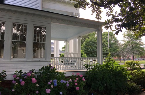 Walhalla House | Historic Bauknight House, the Jewel of Walhalla.
