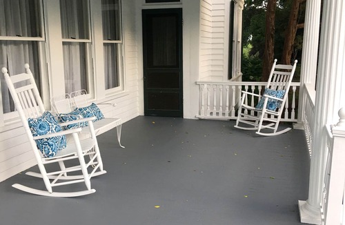 Walhalla House | Historic Bauknight House, the Jewel of Walhalla.