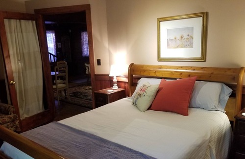 Moultrie House | Historic family home near downtown & diving well. Lovingly furnished, large lot