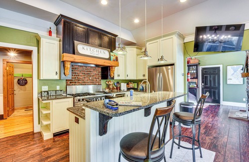 Seneca House | Historic Farmhouse w/Modern Amenities & Hot Tub