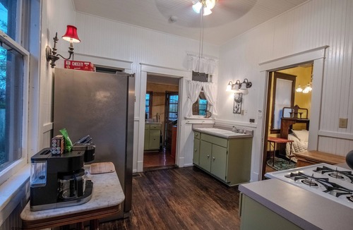 Memphis House | Historic Getaway