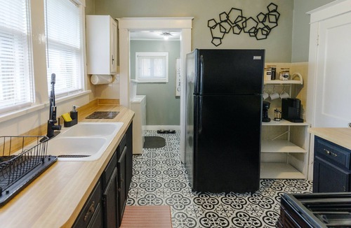 Crosstown House | Historic Revival Midtown Memphis Free Parking