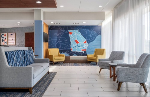 Calhoun Hotel | Holiday Inn Express Calhoun South by IHG