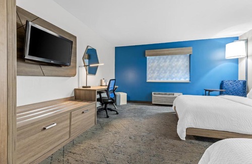 Florence Hotel | Holiday Inn Express Florence Northeast by IHG
