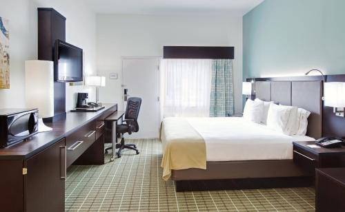 Monticello Hotel | Holiday Inn Express Monticello by IHG