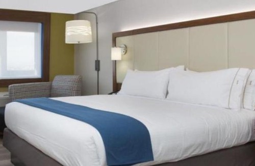 West Memphis Hotel | Holiday Inn Express & Suites West Memphis by IHG