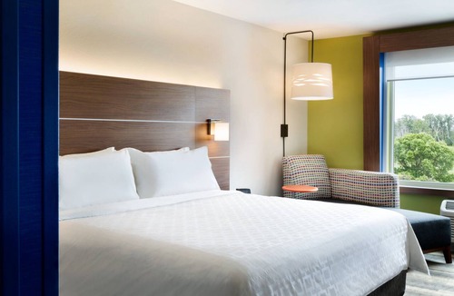Locust Grove Hotel | Holiday Inn Express & Suites Locust Grove by IHG