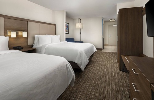 Olive Branch Hotel | Holiday Inn Express & Suites Olive Branch by IHG