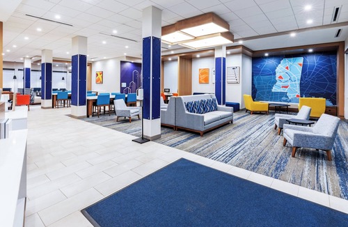 Senatobia Hotel | Holiday Inn Express & Suites Senatobia I 55 by IHG