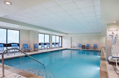 Covington Hotel | Holiday Inn Express & Suites Cincinnati Riverfront by IHG