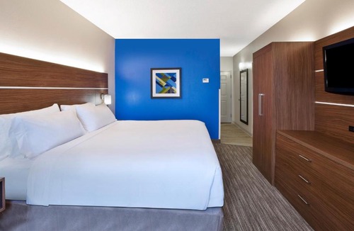 Alcoa Hotel | Holiday Inn Express & Suites Alcoa Knoxville Airport by IHG