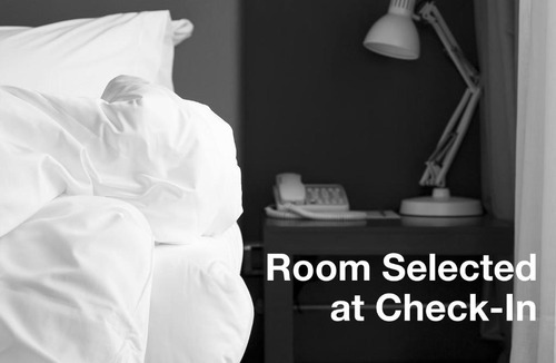 Acworth Hotel | Holiday Inn Express & Suites Acworth - Kennesaw Northwest by IHG