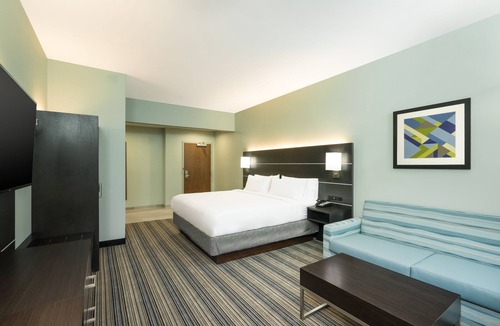 Simpsonville Hotel | Holiday Inn Express & Suites Greenville SE - Simpsonville by IHG