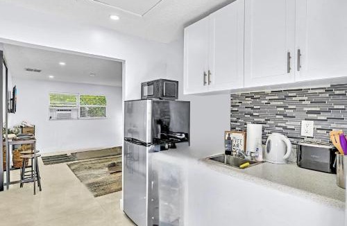 Little Ranches House | Hollywood Large Studio Close To Beach & Casino Lb3