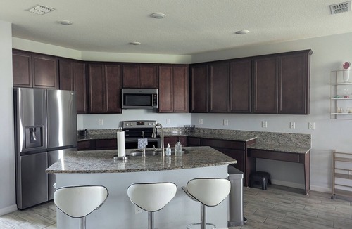 Riverview House | Home Away From Home For Traveling Nurses, Professionals, or Families