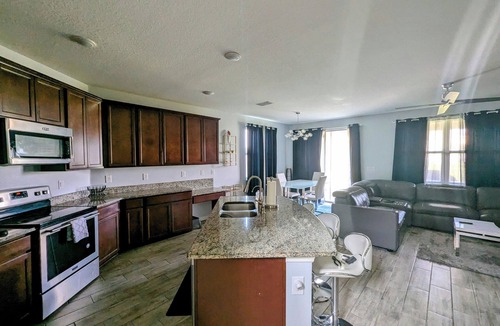 Riverview House | Home Away From Home For Traveling Nurses, Professionals, or Families