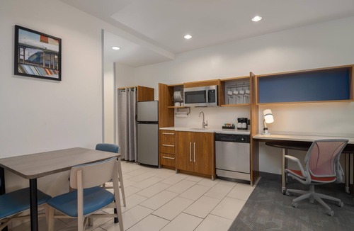 D'Iberville Hotel | Home2 Suites by Hilton Biloxi North/D'Iberville