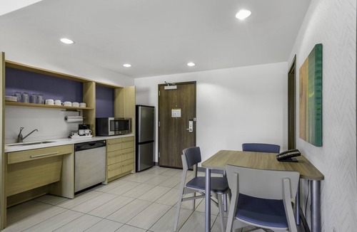 Saint Simons Island Hotel | Home2 Suites by Hilton St. Simon's Island