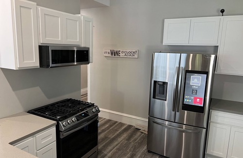 Leitchfield Bed & Breakfast | Homestay on Main by Twin Lakes Creamery