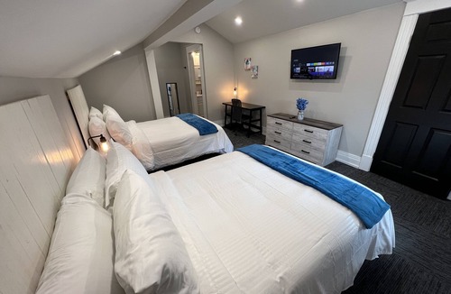 Leitchfield Bed & Breakfast | Homestay on Main by Twin Lakes Creamery