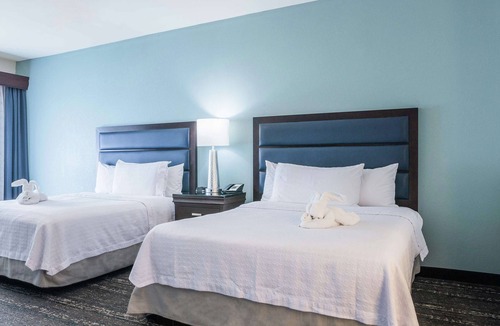Ludlam Hotel | Homewood Suites by Hilton Miami Airport West
