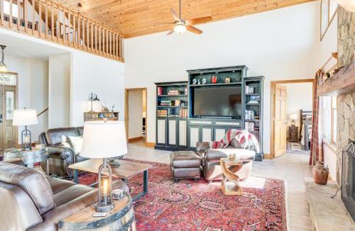 Hayesville House | Hot Tub, Mtn Views & Games! Hayesville Home