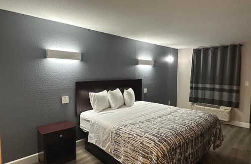 Carrollton Hotel | Hotel Casa by Arya