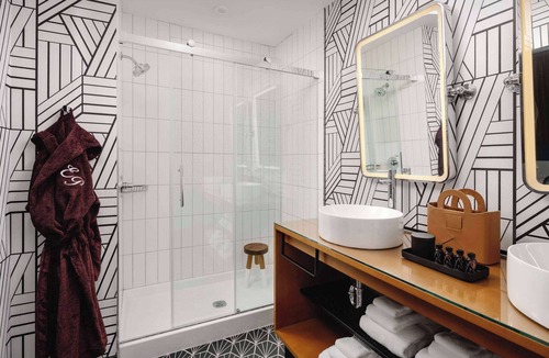Tupelo Hotel | Hotel Tupelo, a Wyndham Hotel