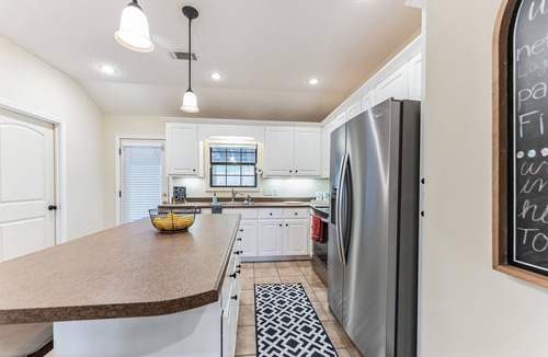 Oxford House | Hotty Toddy get away in Oxford!