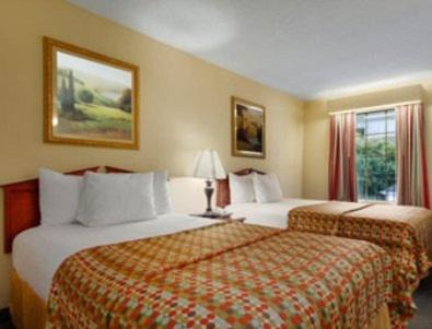 Dalton Hotel | Howard Johnson by Wyndham Dalton