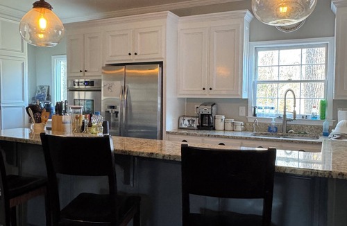 Athens House | Huge Home on a Quiet 5 Points Street Perfect for UGA Games, Grad or Weddings!