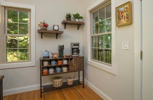 Brevard House | Hummingbird Hideaway in Connestee Falls