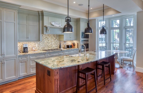 Palmetto Bluff House | Iconic Boathouse Row Home w/May River Views, Guest House & Firepit