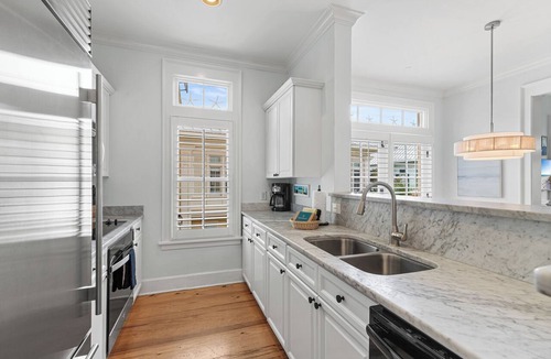 Beach District Condo | Idle Hour in WaterColor | 2bd + Loft, 2 bikes, Steps to WaterColor Beach Club