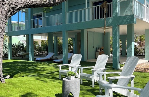 Tavernier House | Immaculate, Fully Renovated, Waterfront, Florida Keys Home - Beach Vibes!