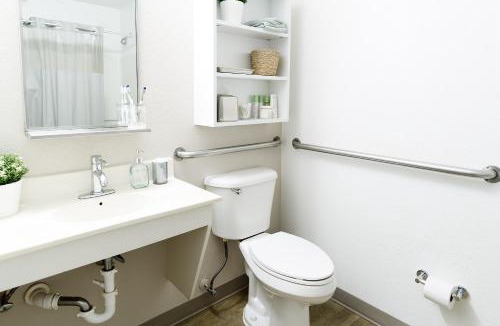 Church Street Hotel | InTown Suites Extended Stay Atlanta GA - Jonesboro