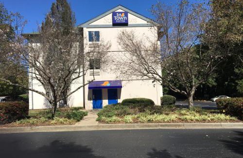 Gwinnett Place Hotel | InTown Suites Extended Stay Atlanta GA - Duluth
