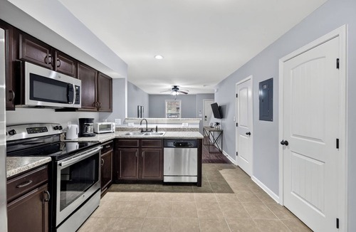 Clarksville Apartment | Inviting 2BR hideaway with contemporary touches